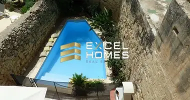 3 bedroom house in Zebbug, Malta