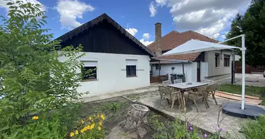 5 room house in Hungary