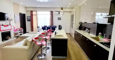 Apartamento 4 habitaciones en Tiflis, Georgia