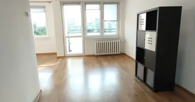 Mieszkanie 2 pokoi w Warszawa, Polska