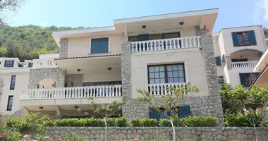 Villa 7 habitaciones en Kostanjica, Montenegro