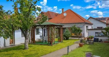 Casa 4 habitaciones en Pilisvoeroesvar, Hungría