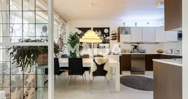 Appartement 3 chambres dans Hietakyla, Finlande