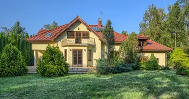 Maison 7 chambres dans Dziekanow Polski, Pologne