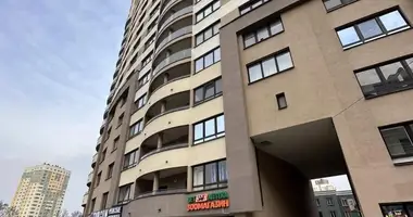 Wohnung 3 zimmer in Minsk, Weißrussland