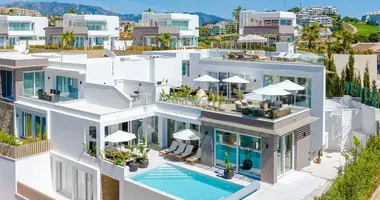 Дом 9 спален в Benalmadena, Испания