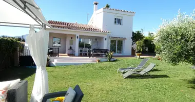 Villa 5 bedrooms in San Pedro Alcantara, Spain