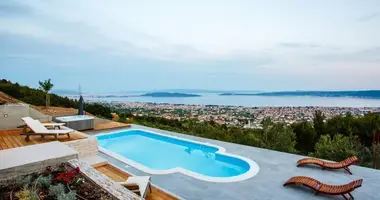 Willa w Kastel Stari, Chorwacja