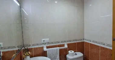 Mieszkanie 3 pokoi w Torrevieja, Hiszpania