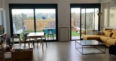 Dúplex 4 habitaciones en Finestrat, España