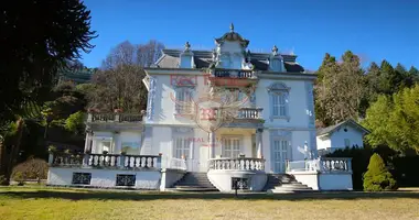 Квартира 4 комнаты в Stresa, Италия