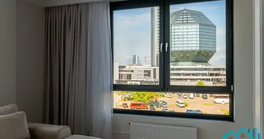 Apartamento 3 habitaciones en Minsk, Bielorrusia