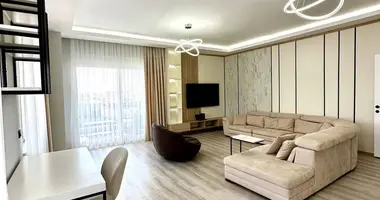 Penthouse 3 chambres avec Meublesd, avec Piscine, avec Aire de jeux pour enfants dans Obakoey, Turquie