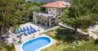 Hotel 215 m² in Ormos Prinou, Greece