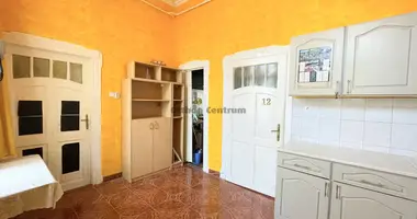 Wohnung 3 Zimmer in Budapest, Ungarn