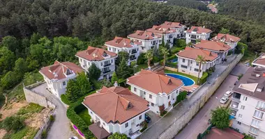 Villa 7 bedrooms in Çekmeköy, Turkey
