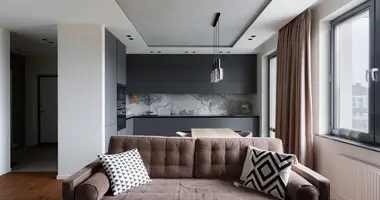 Apartamento 3 habitaciones en Minsk, Belarús