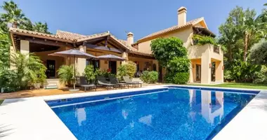 5 bedroom house in Spain