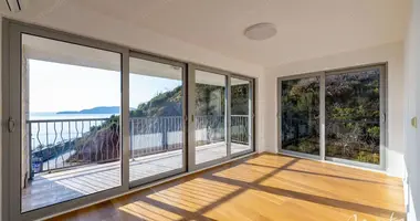Wohnung 3 Schlafzimmer in Budva, Montenegro