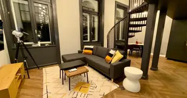 4 bedroom apartment in Central Hungary, Hungary