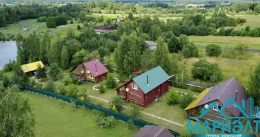 Dom w Varapajeuski sielski Saviet, Białoruś