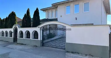 5 room house in Szigetszentmiklos, Hungary