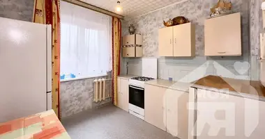 Apartamento 3 habitaciones en Zhodino, Belarús
