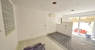 Mieszkanie 3 pokoi w Njivice, Chorwacja
