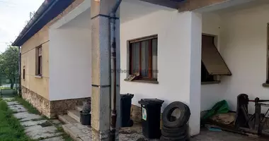 4 room house in Ete, Hungary