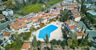 Mieszkanie 3 pokoi w Agia Marinouda, Cypr