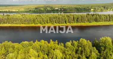 Участок земли в Oikarainen, Финляндия