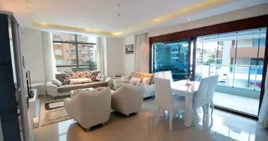 Wohnung 4 Zimmer in Alanya, Türkei