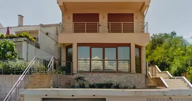 Casa 4 habitaciones en Tivat, Montenegro