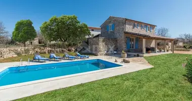 3 room house with furniture, with air conditioning, with surveillance security system in Sveti Lovrec, Croatia