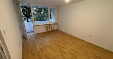 Квартира 2 комнаты в Варшава, Польша
