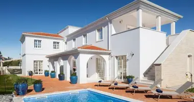 Villa 5 bedrooms in Porec, Croatia