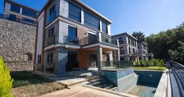 Villa 4 bedrooms in Kargıcak, Turkey