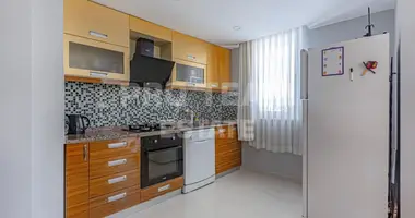 Wohnung 3 zimmer in Muratpasa, Türkei