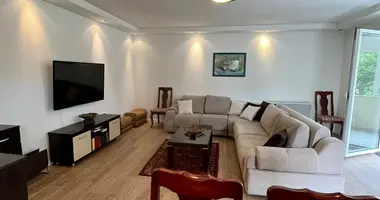 Apartamento 2 habitaciones con aparcamiento, con Vista a la montaña en Budva, Montenegro