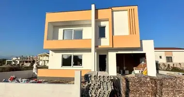4 bedroom house in Donji Stoj Shtoji i Poshtem, Montenegro