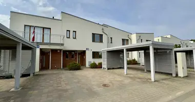 Villa 4 bedrooms in Pinki, Latvia