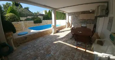 4 bedroom house in Sutomore, Montenegro