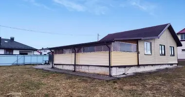 Maison dans Scomyslicki siel ski Saviet, Biélorussie