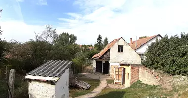 Casa 3 habitaciones en Uny, Hungría