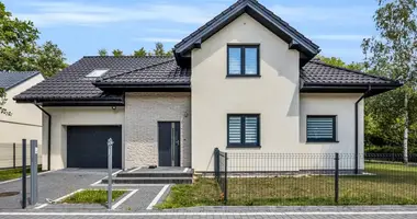 Casa 5 habitaciones en Varsovia, Polonia