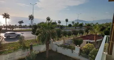 Квартира 4 комнаты в Кестель, Турция