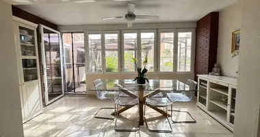 3 bedroom apartment in Alicante, Spain