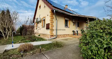 4 room house in Suelysap, Hungary
