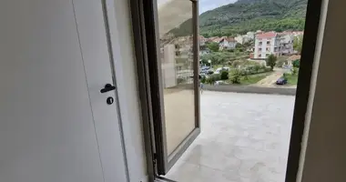 Apartamento 2 habitaciones en Tivat, Montenegro