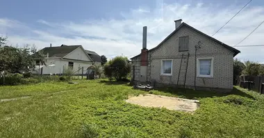 Haus in Ratamka, Belarus